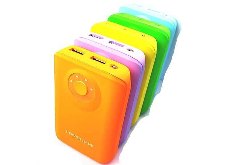 batterie-externe-originale-fluo-peau-peche